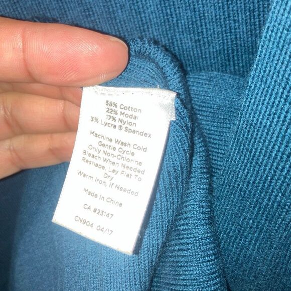 Talbots petites blue ribbed gold button accents long sleeve sweater MP - Picture 5 of 5